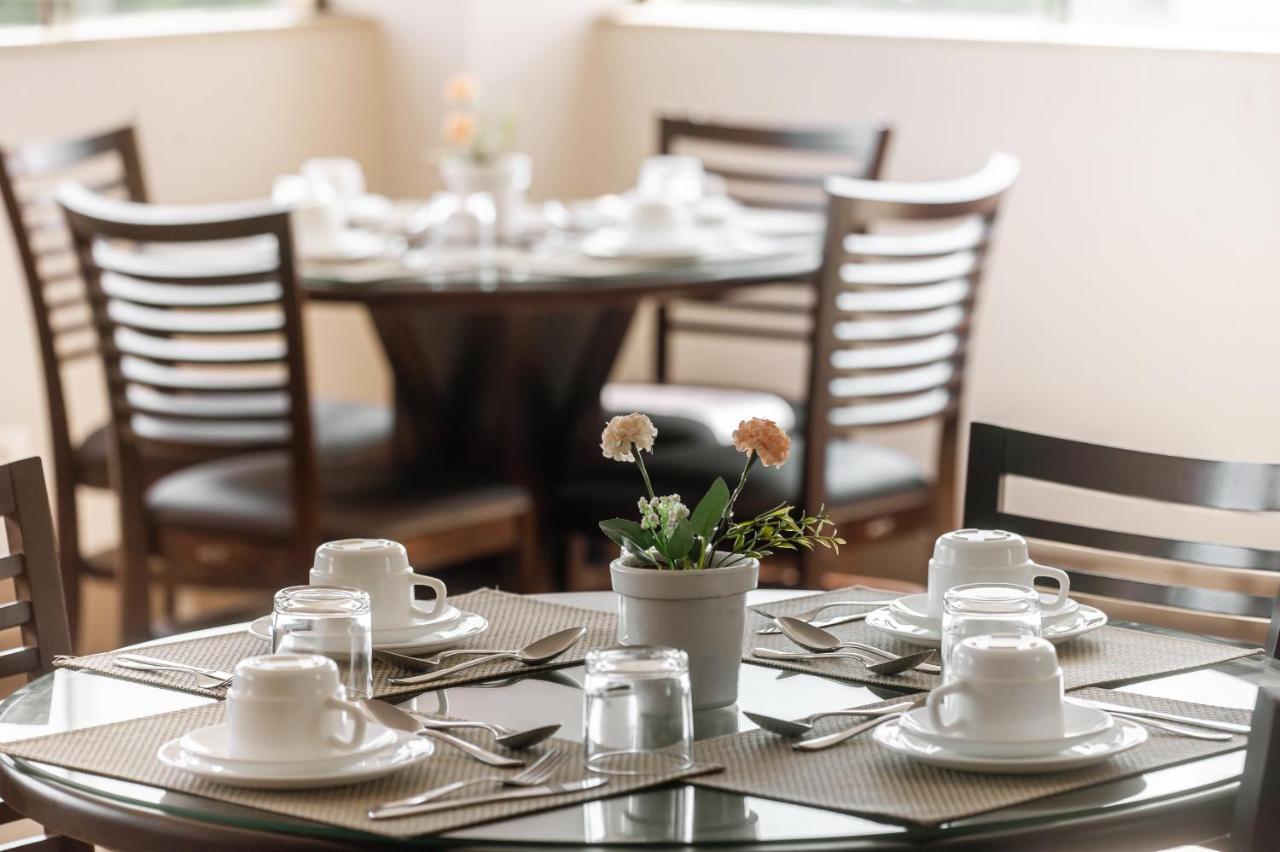 London Hotel לונדרינה מראה חיצוני תמונה