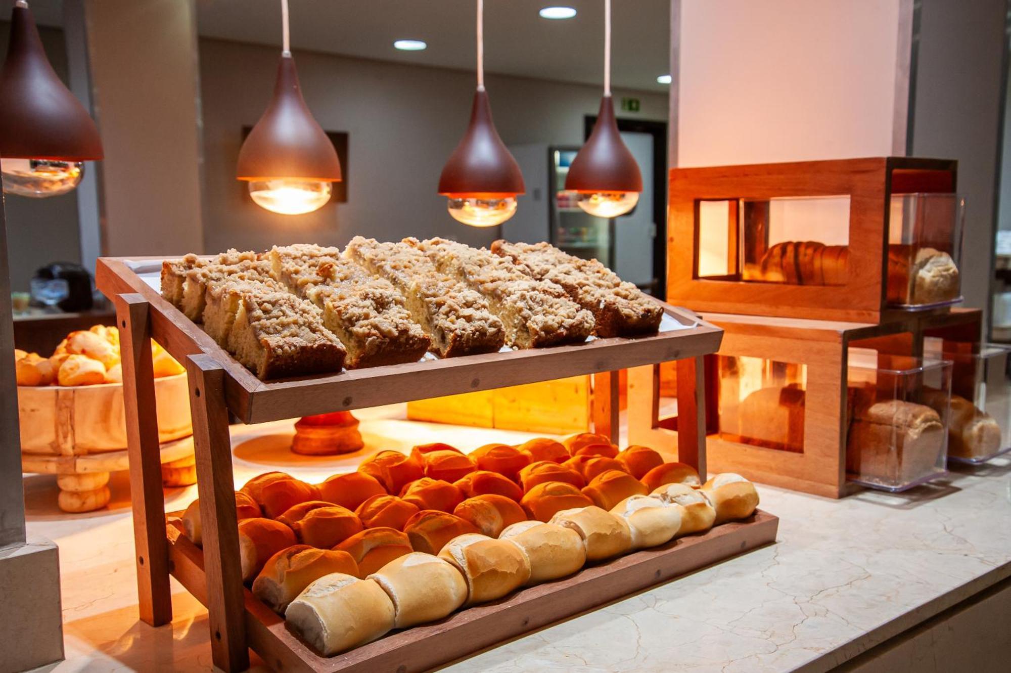 London Hotel לונדרינה מראה חיצוני תמונה