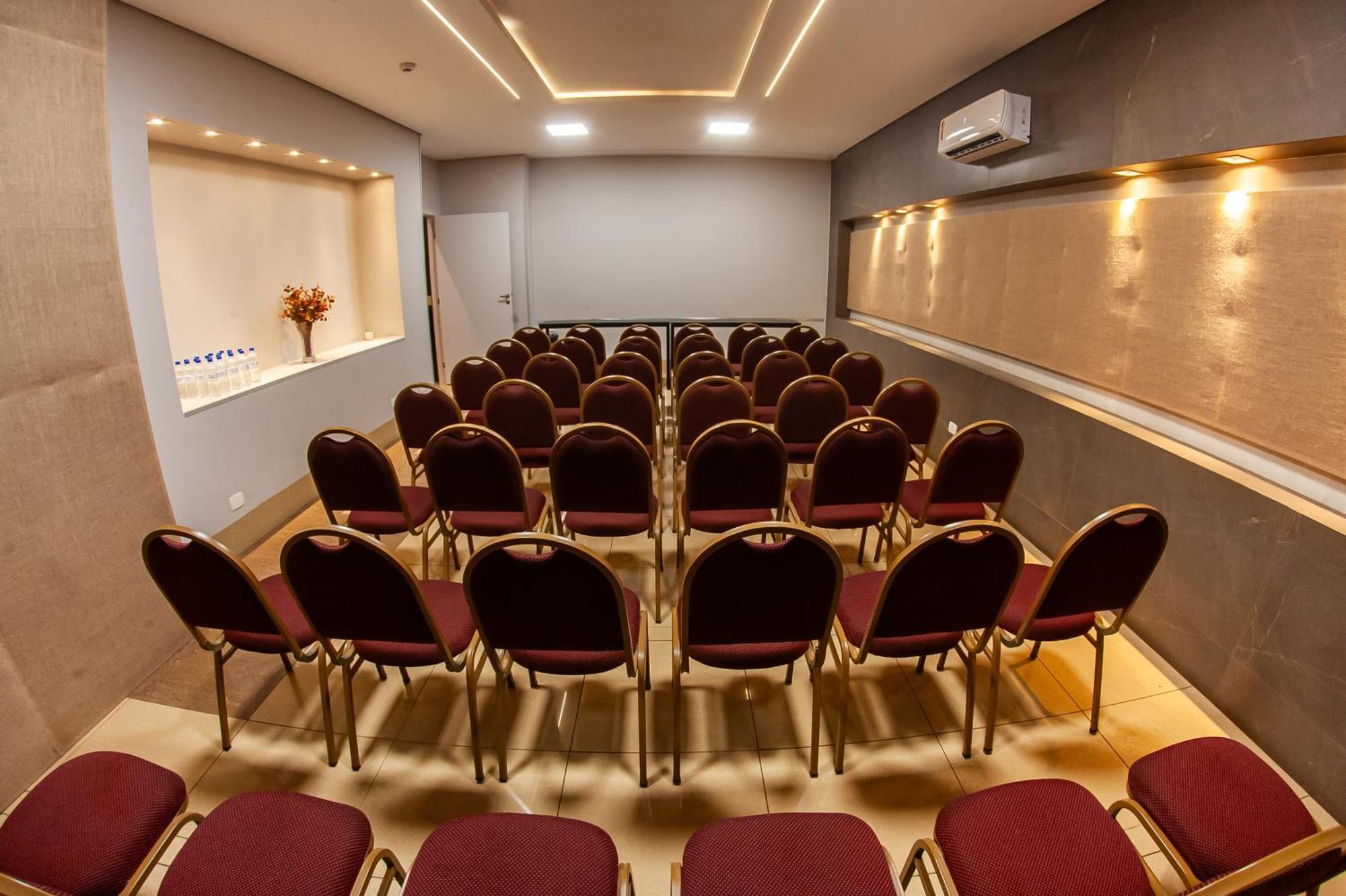 London Hotel לונדרינה מראה חיצוני תמונה