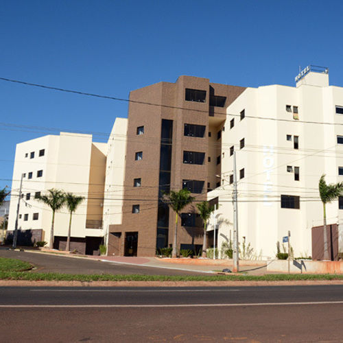 London Hotel לונדרינה מראה חיצוני תמונה