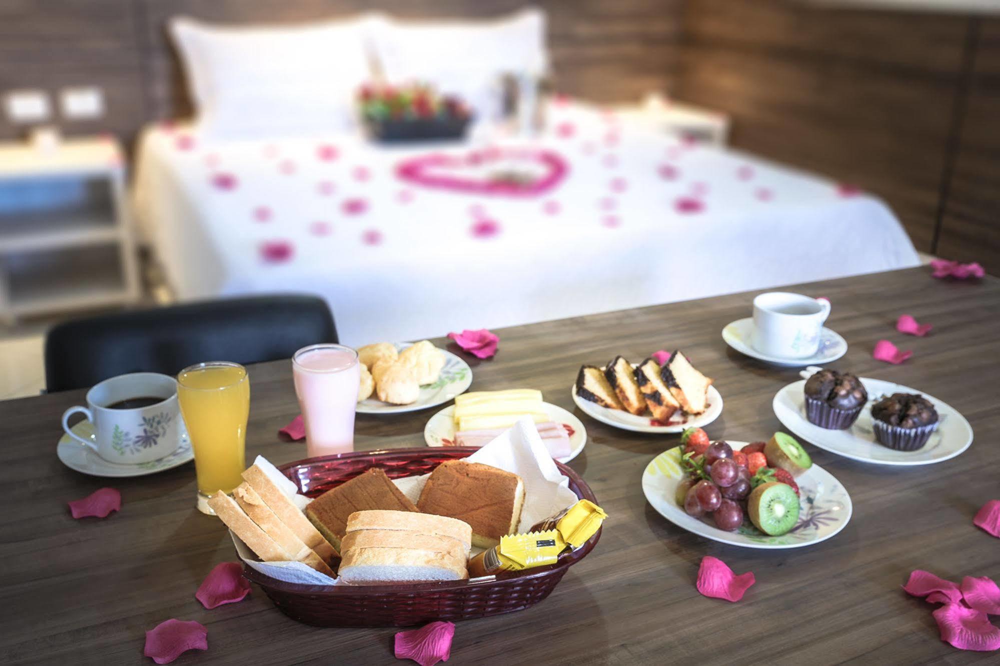 London Hotel לונדרינה מראה חיצוני תמונה