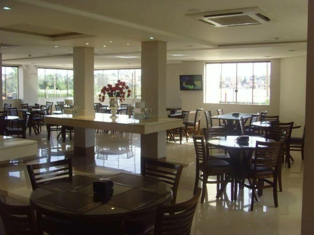 London Hotel לונדרינה מראה חיצוני תמונה